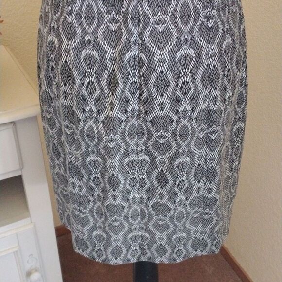 Kay Unger Reptile Inspired Dress - Picture 7 of 11